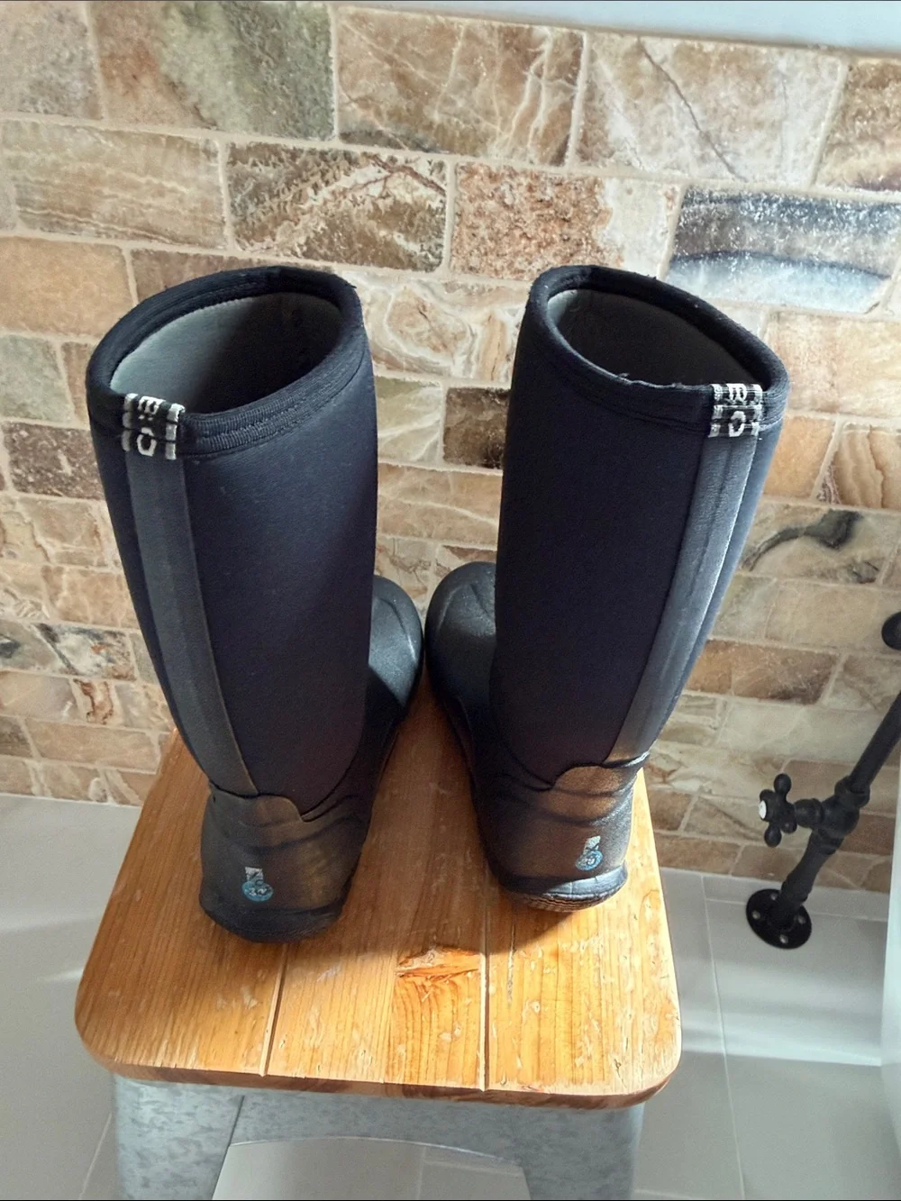 Bogs Kids Tall Black Waterproof Rain/snow Boots Insulated